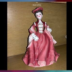 NAPCO 8 ½” LADY MARION VINTAGE FIGURINE #A1874D